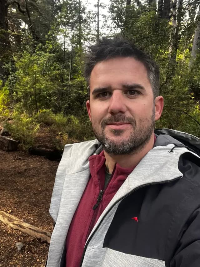 Nicolás Oliver